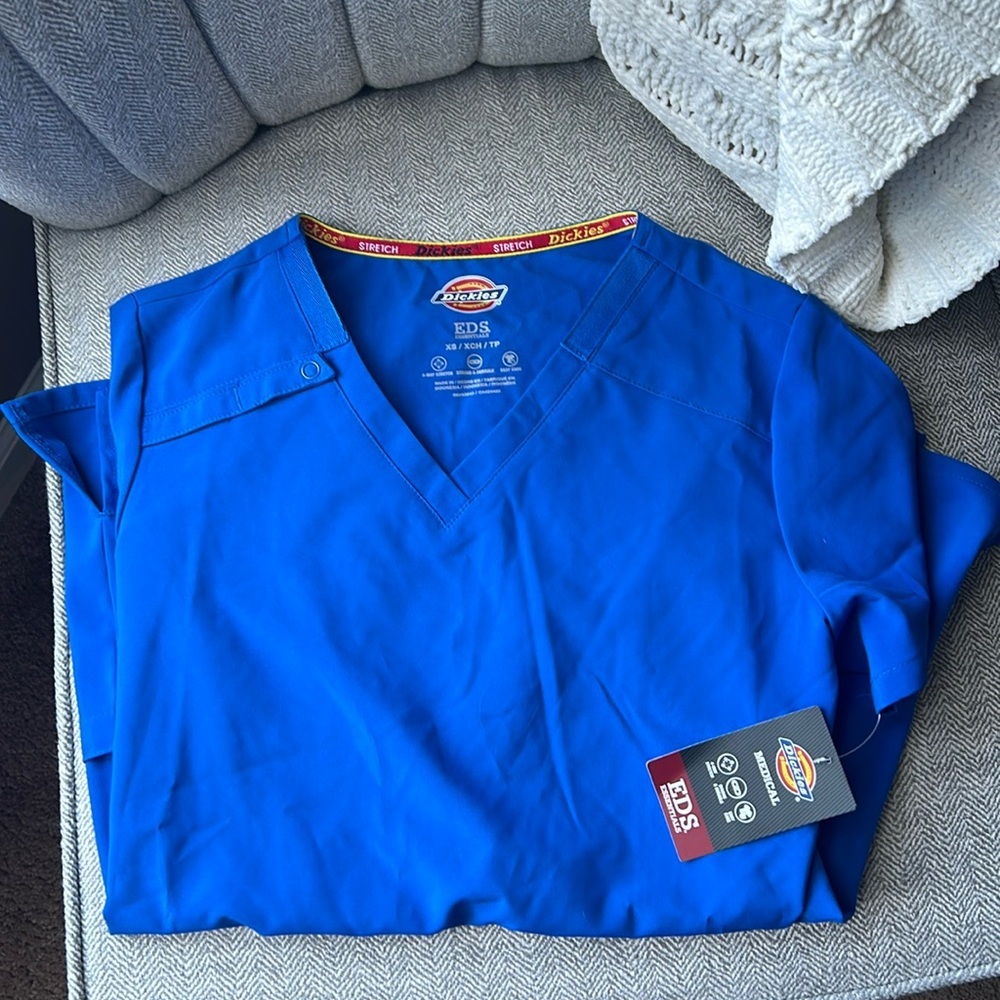 DICKIES 
EDS XS SCUB TOP